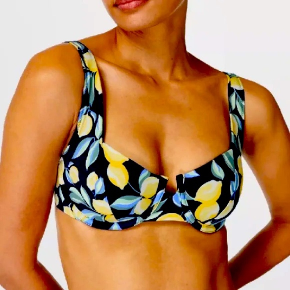 NWT Sweaty Betty Laguna Underwired Bikini Top in Blue Lemon Tree Print, size S